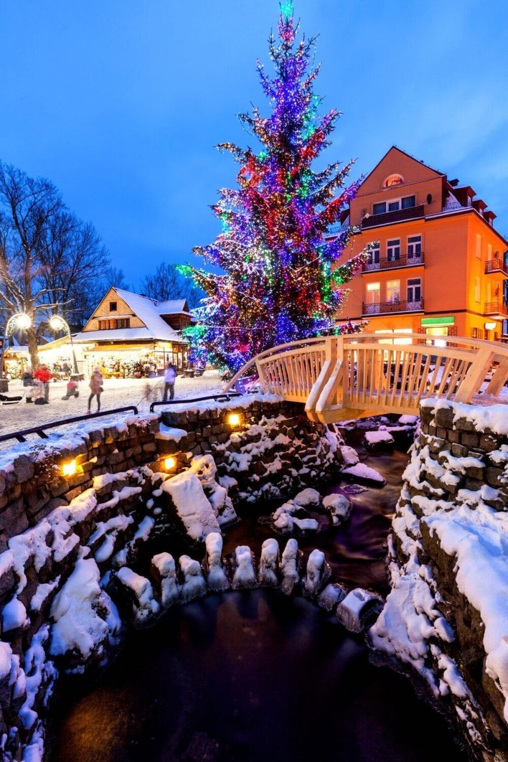 Experience A White Christmas 2022 21 Magical White Christmas Destinations For 2022