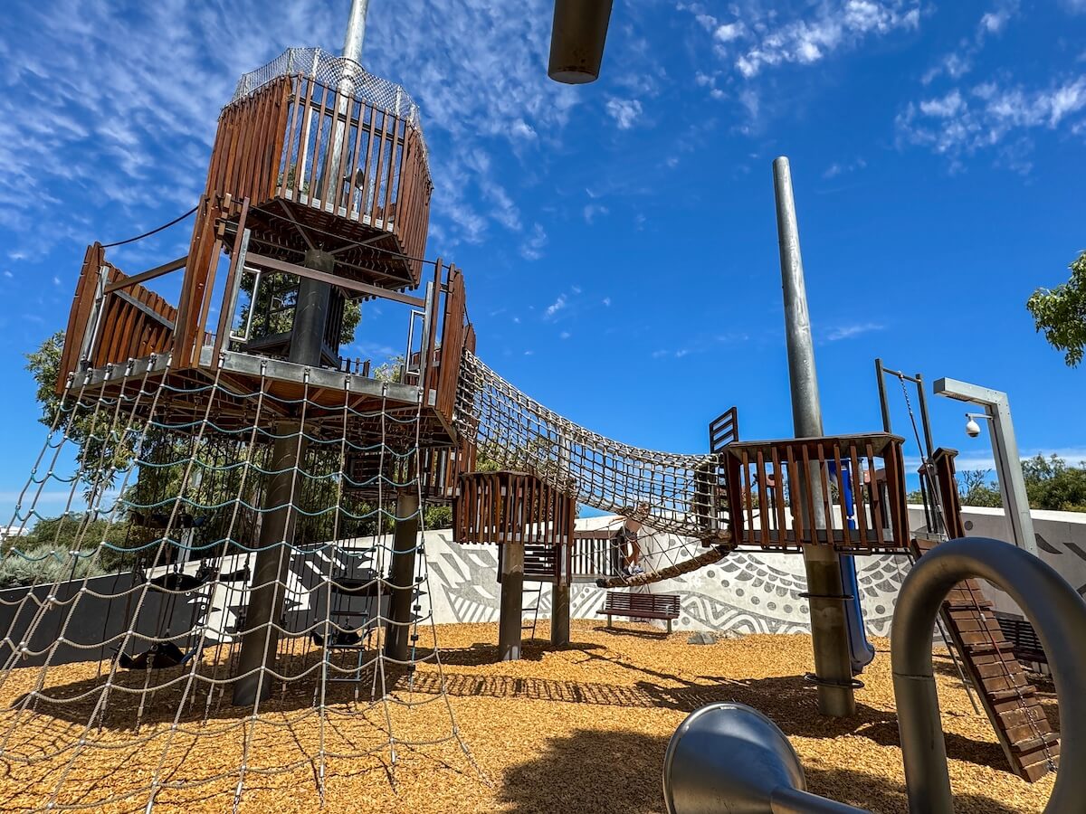 elizabeth quay playground.