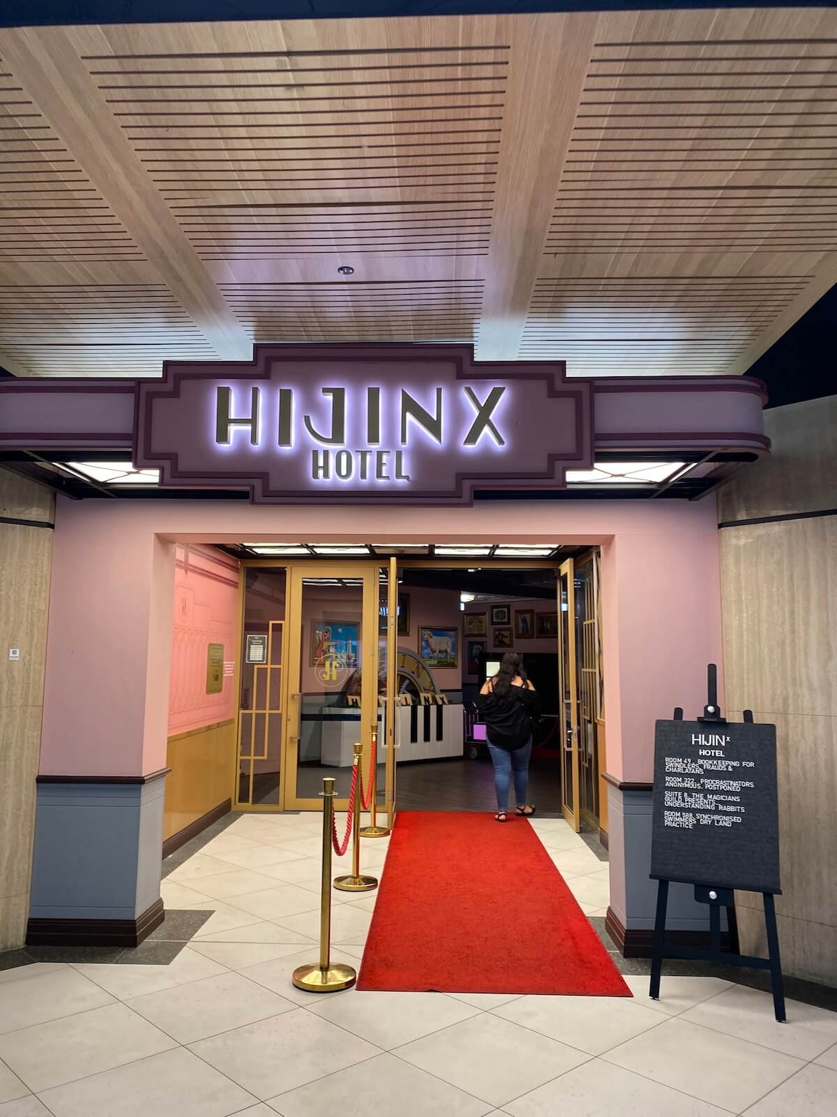 hijinx hotel surfers paradise game rooms.