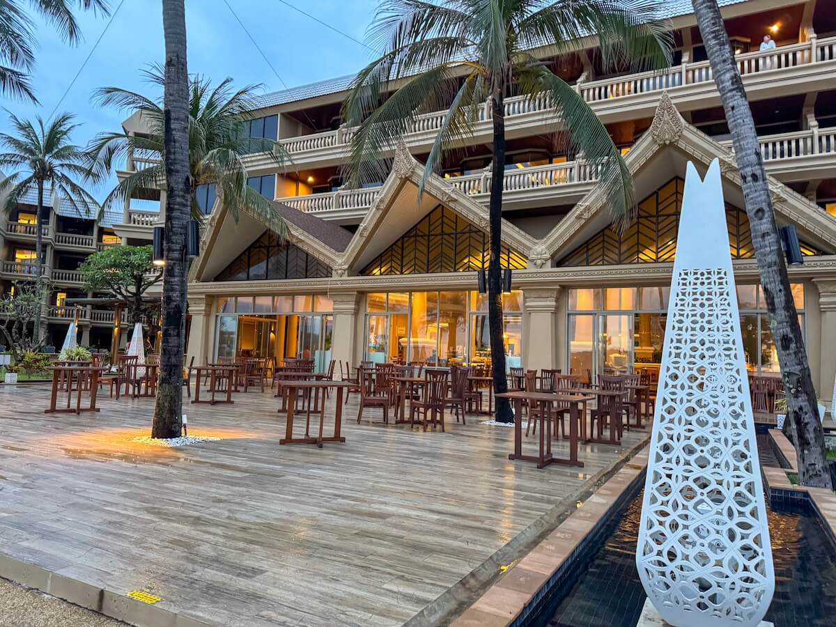 Outdoor deck of the atrium restaraunt.