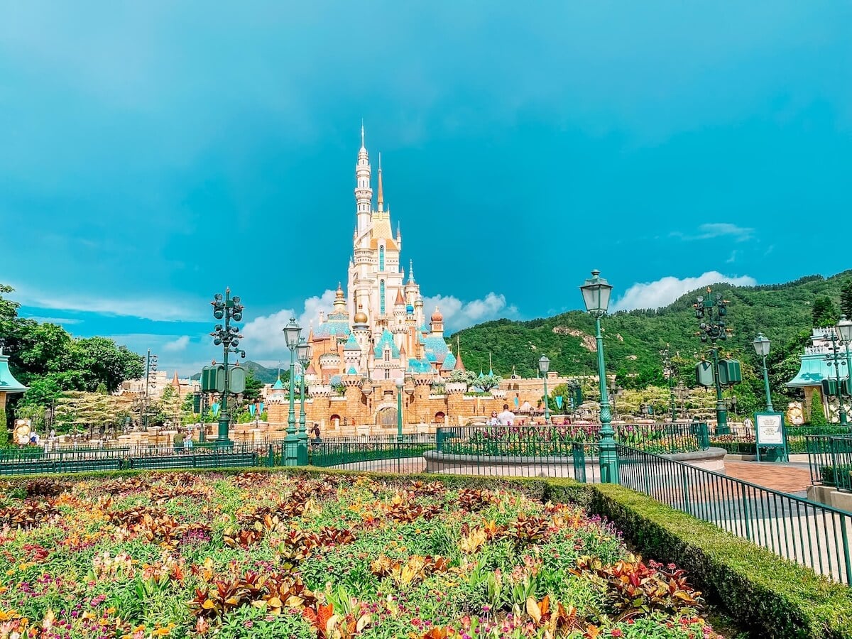 hong kong disneyland caste.