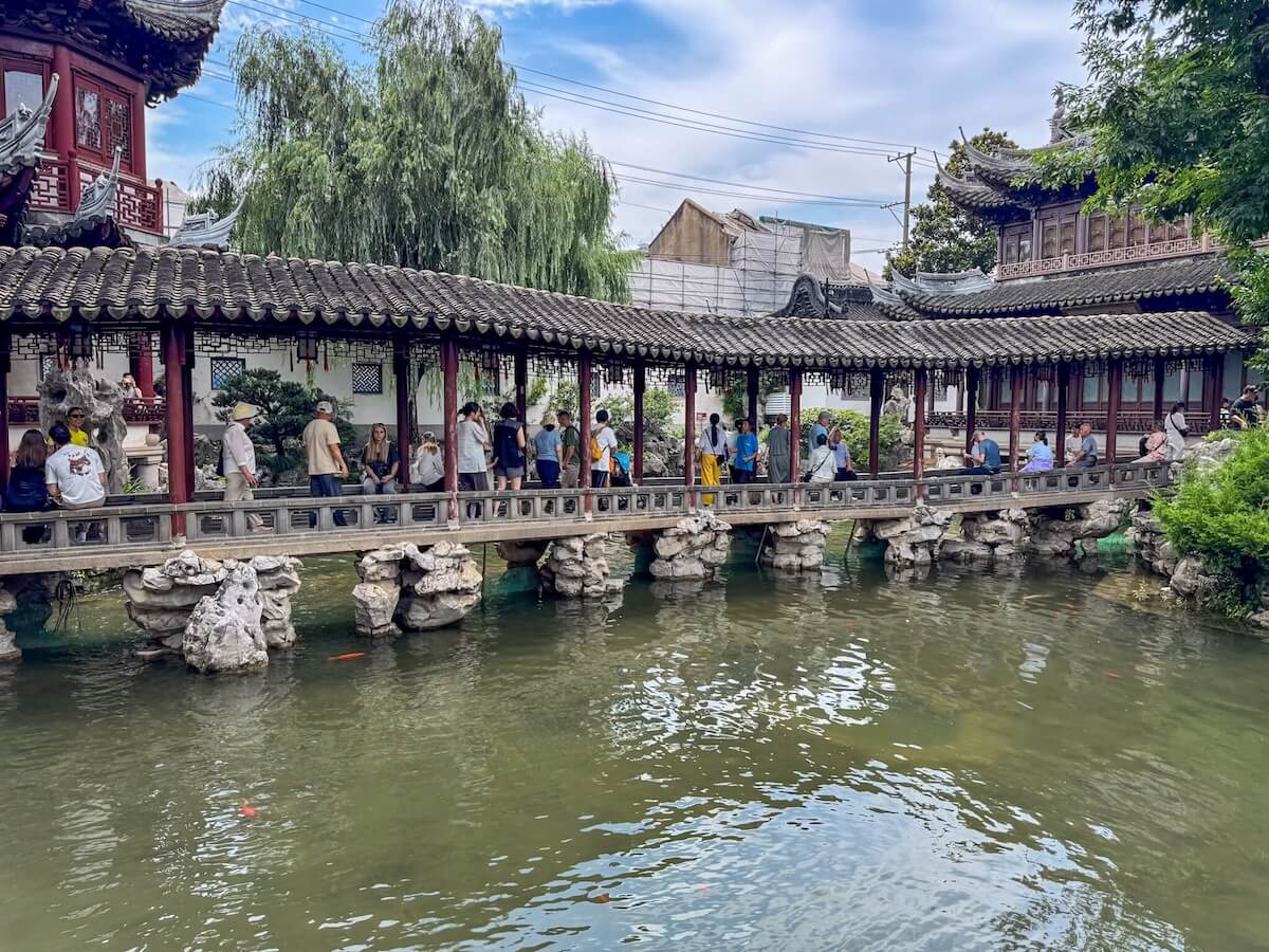 yu gardens bridge.